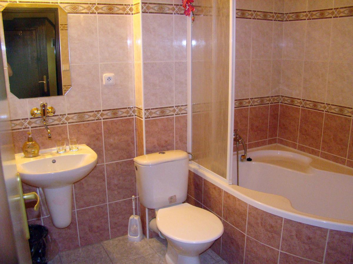 Restaurace Penzion Rafael Dlouhá Brtnice Rom bilde