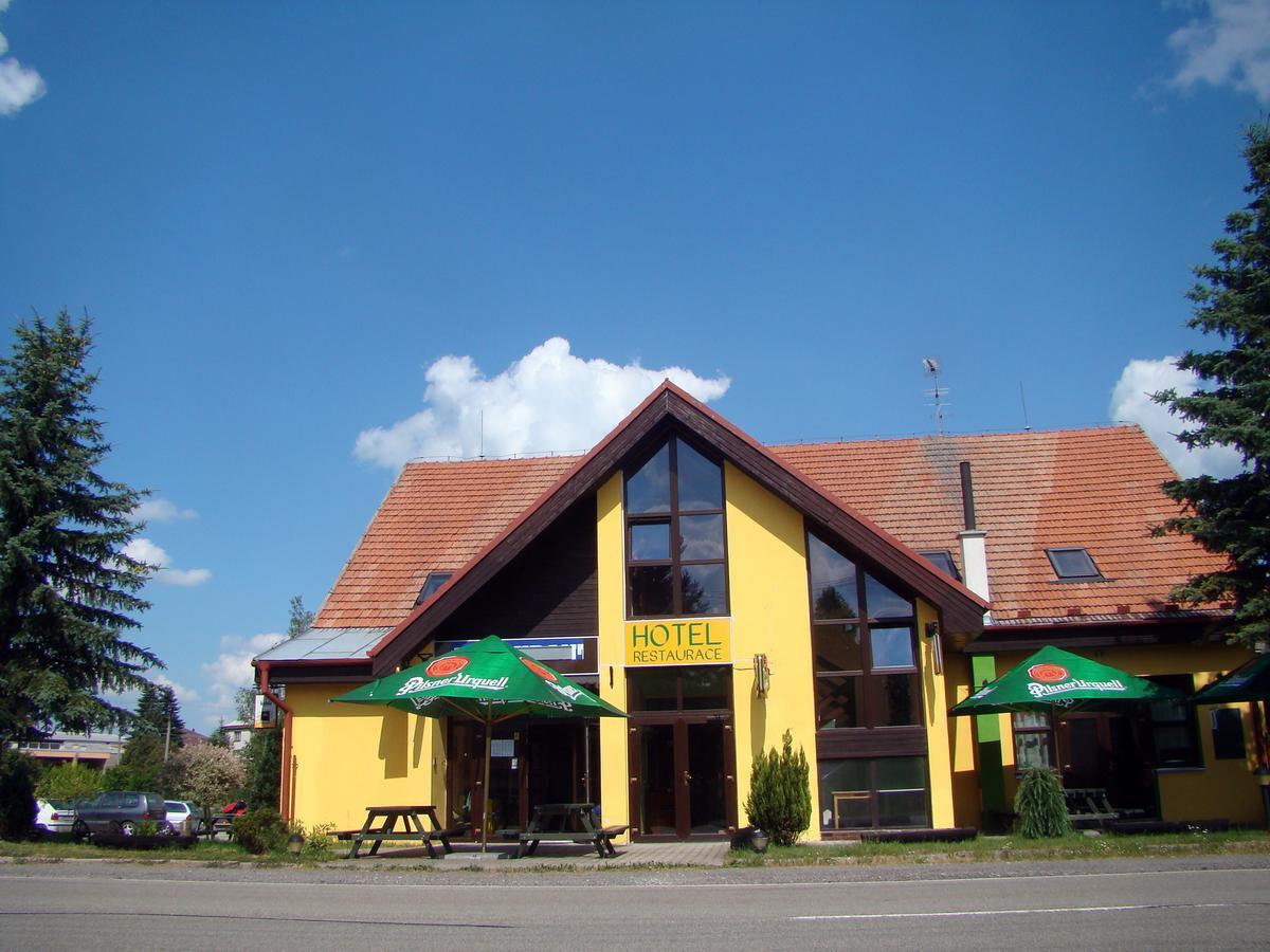 Restaurace Penzion Rafael Dlouhá Brtnice Eksteriør bilde